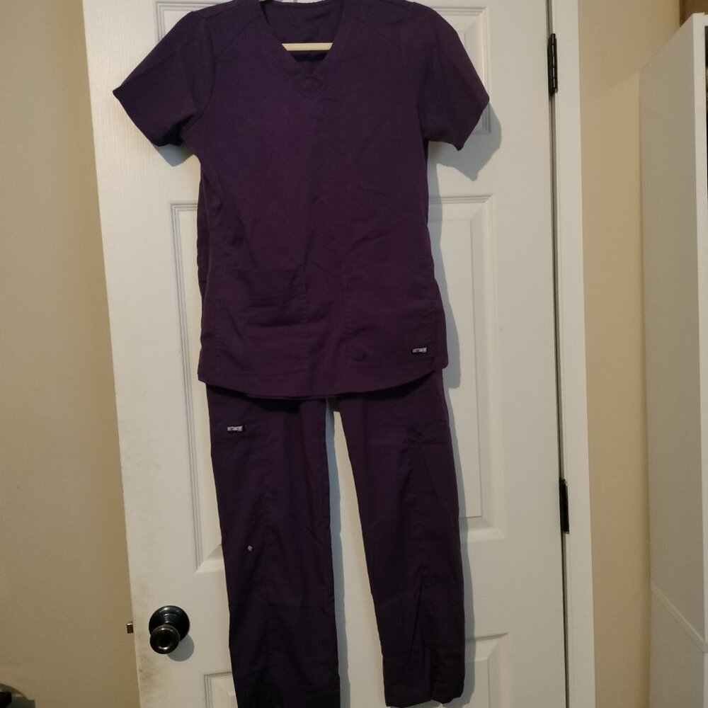 Women's purple scrub top & bottom